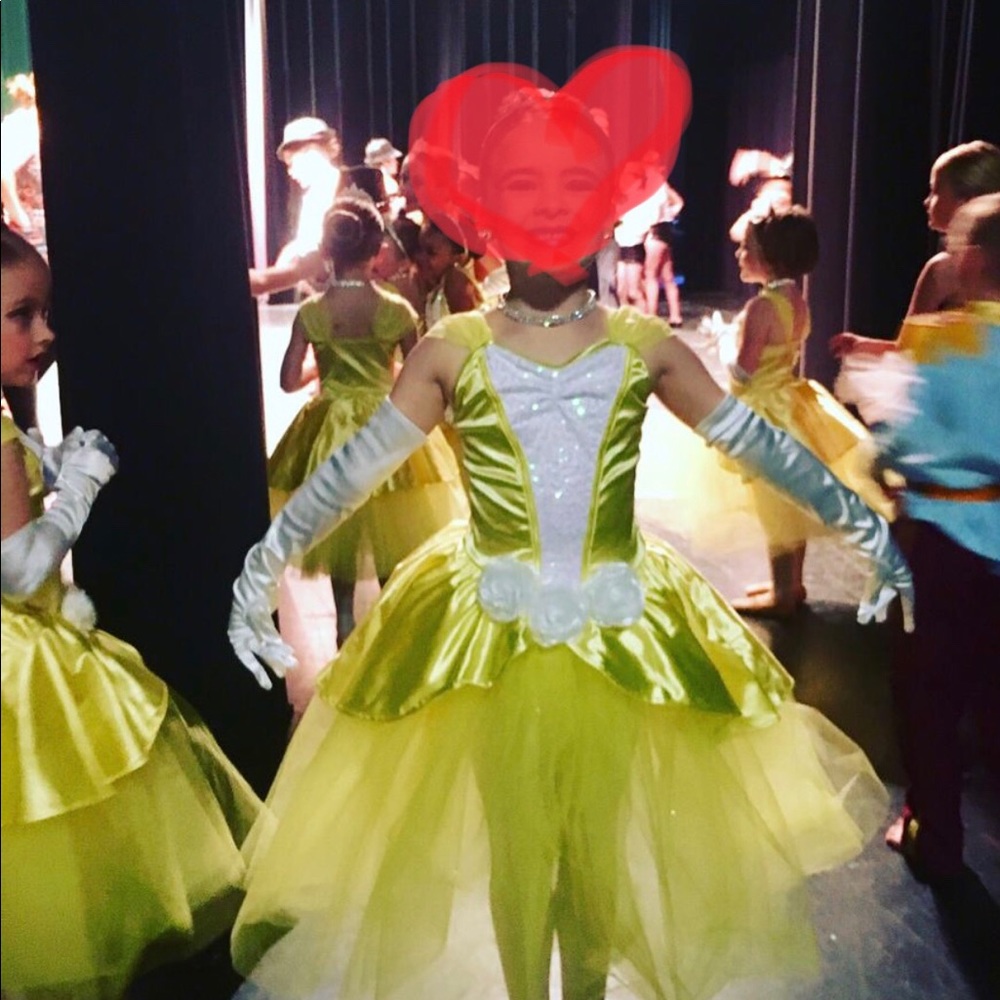 Belle costume